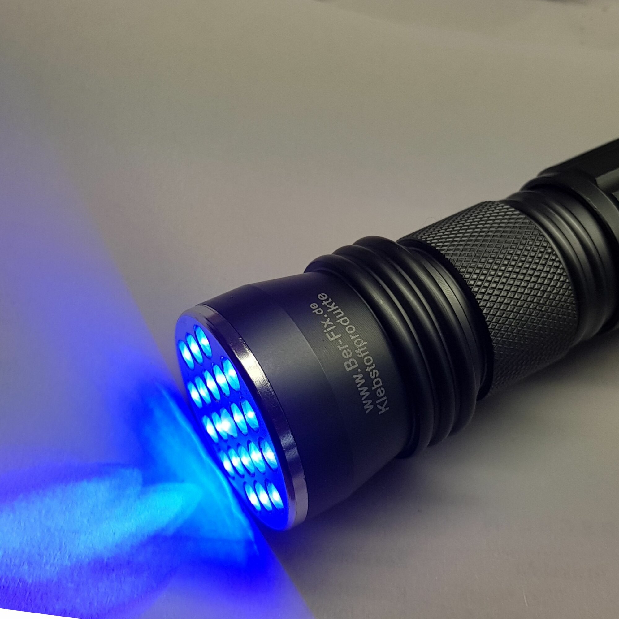 Ber-Fix® UV-Lampe 21 LED für UV-Kleber – 390–410 nm